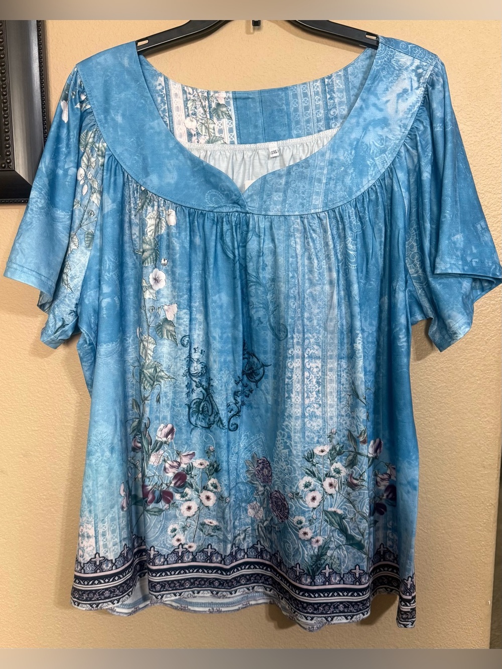 Women's Blue Floral Print Tunic Top with Short Sleeve Size (2XL)